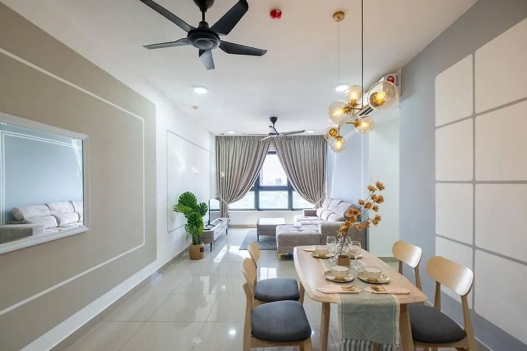 Fairy M Vertica 4Bedroom 8Pax Infinity Pool Gym Kuala Lumpur Lägenhet